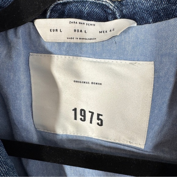 Zara Denim Blue Moto Biker Jean Jacket Distressed Jacket Size L - Picture 5 of 13